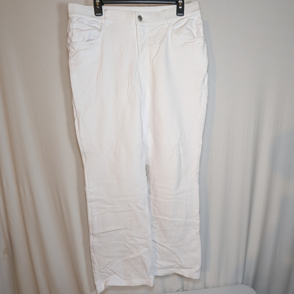 D&Co. Straight Jeans Plus Size 16 White High Rise Light Wash 5-Pocket Casual